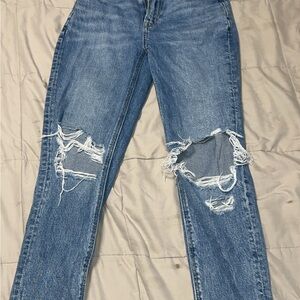 American Eagle Mom Jeans Ripped